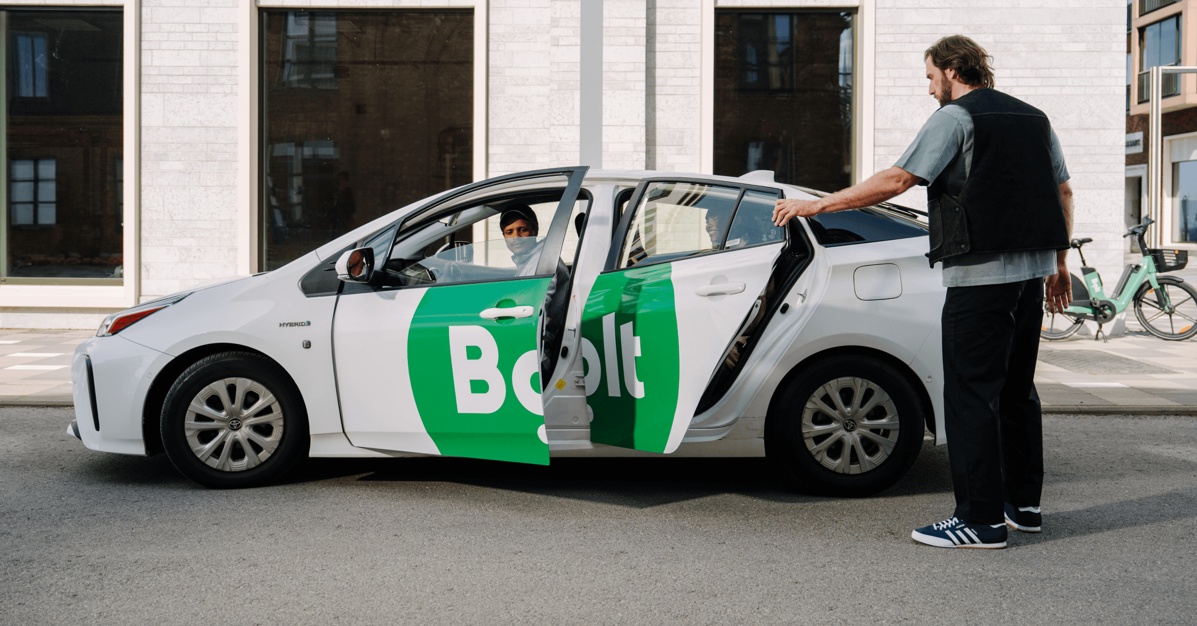 Bolt käivitas dispetšerteenuse numbril 1223