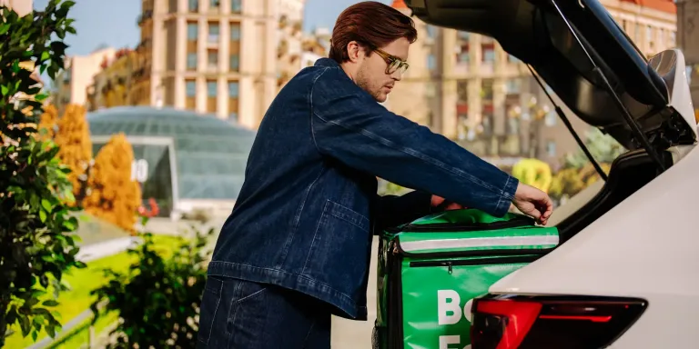 Meet Bolt Send: your fast package delivery service